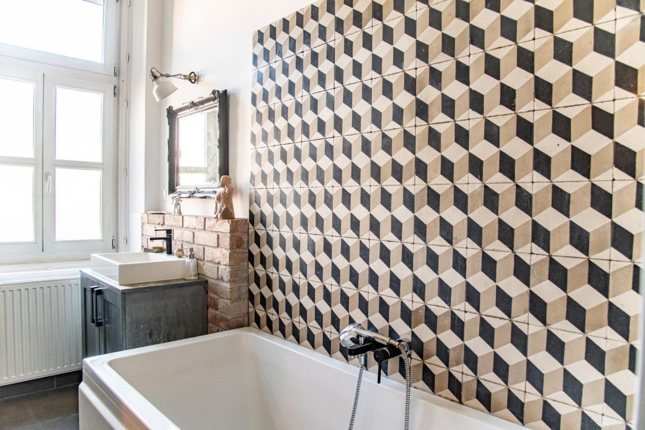 Stylishly Redecorated Apartment In Great Location Budapest Eksteriør bilde