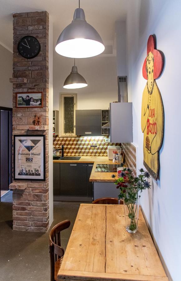 Stylishly Redecorated Apartment In Great Location Budapest Eksteriør bilde